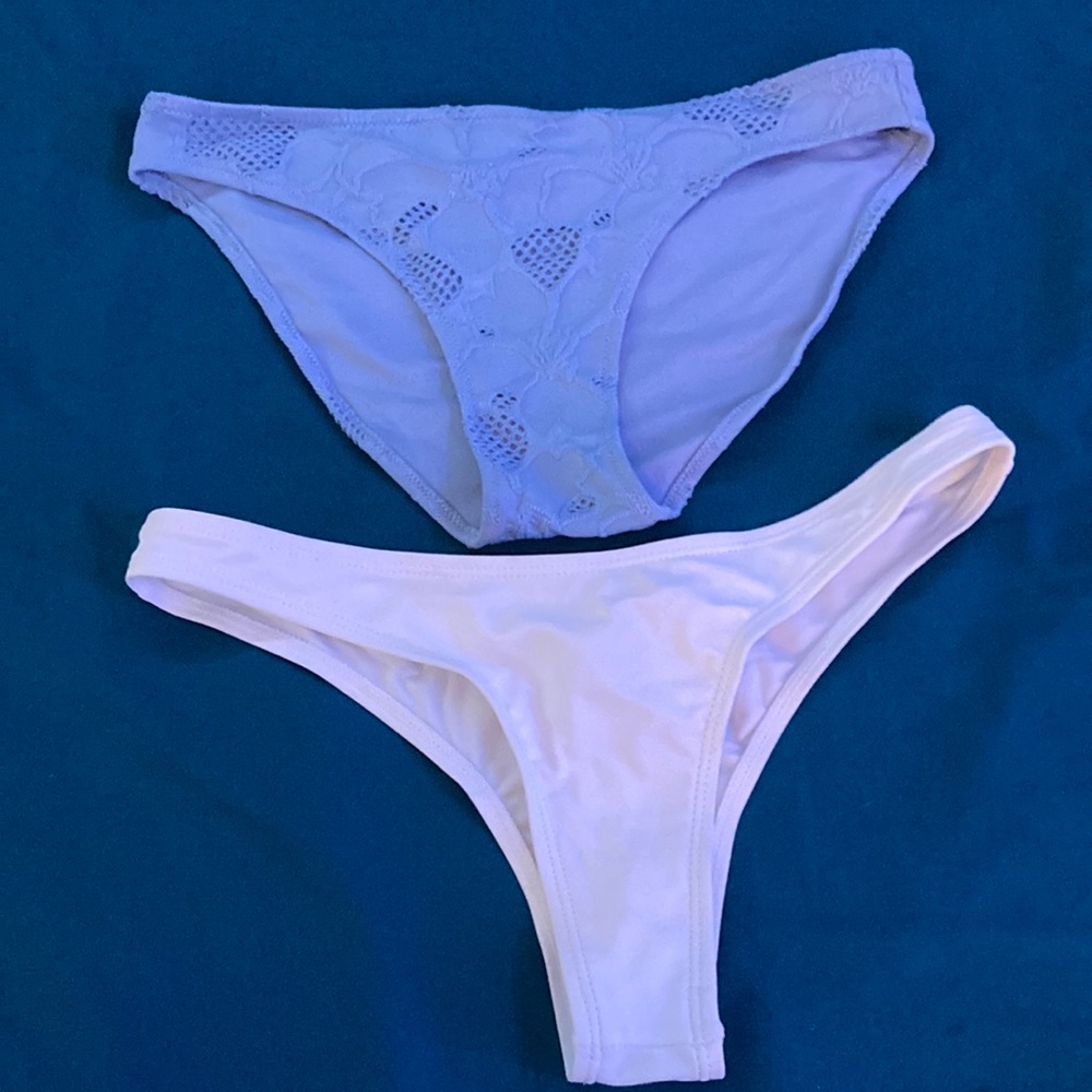 2 bikini bottoms